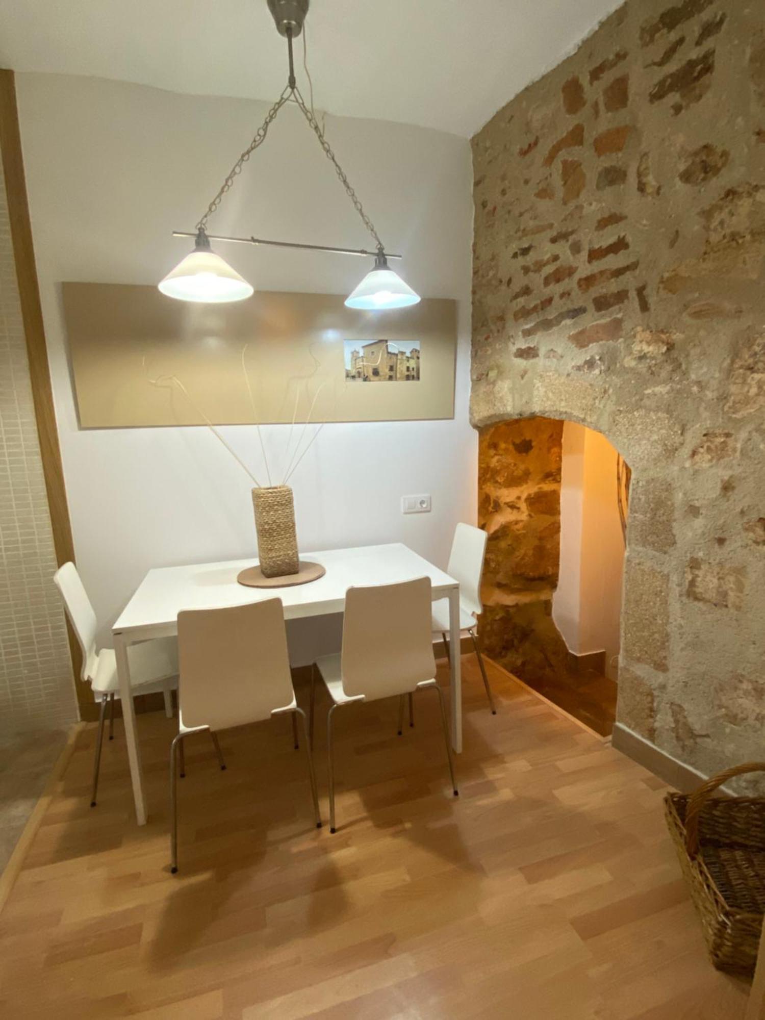 Apartamentos Caces المظهر الخارجي الصورة