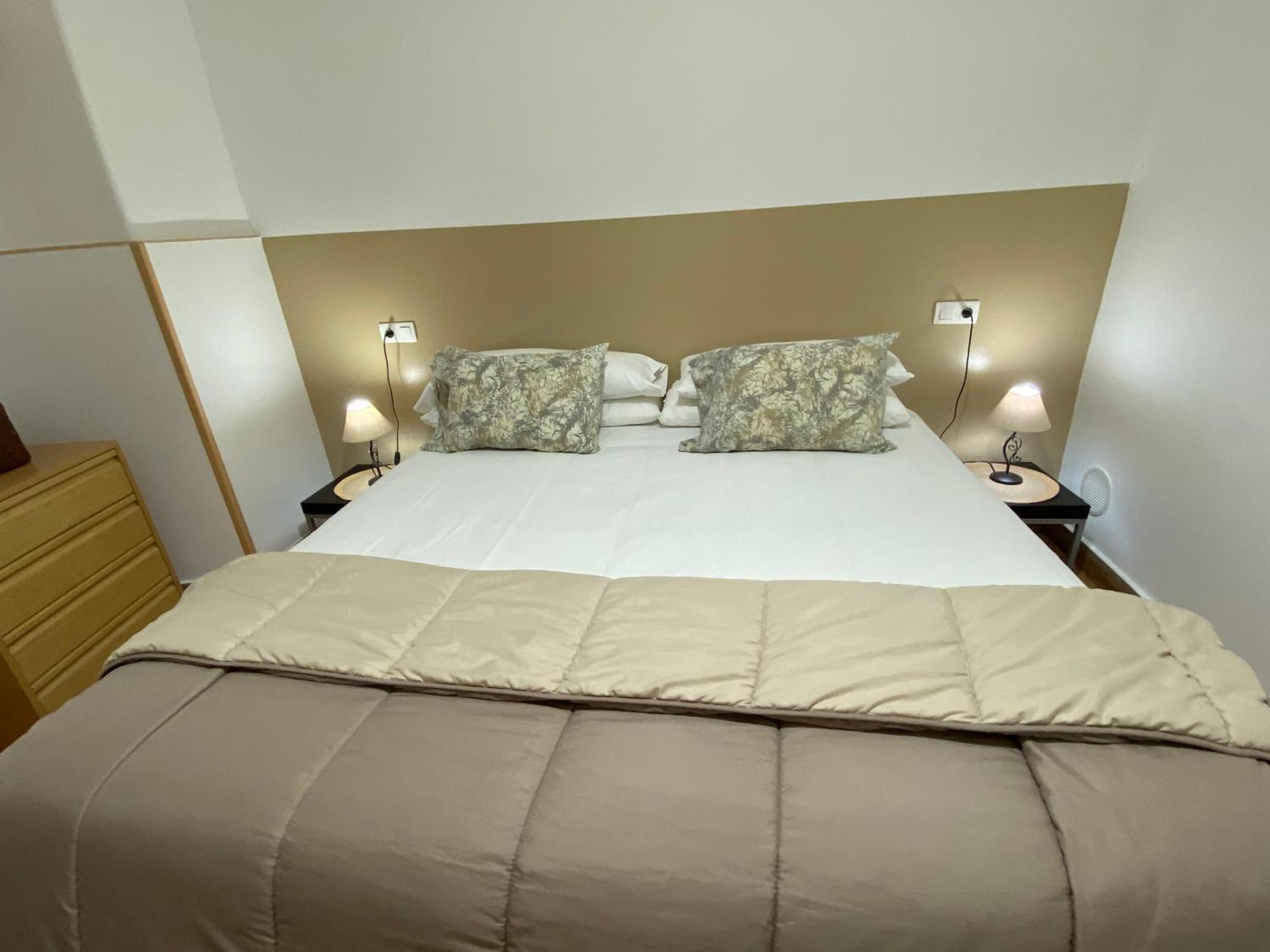 Apartamentos Caces المظهر الخارجي الصورة