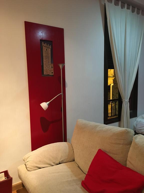 Apartamentos Caces المظهر الخارجي الصورة